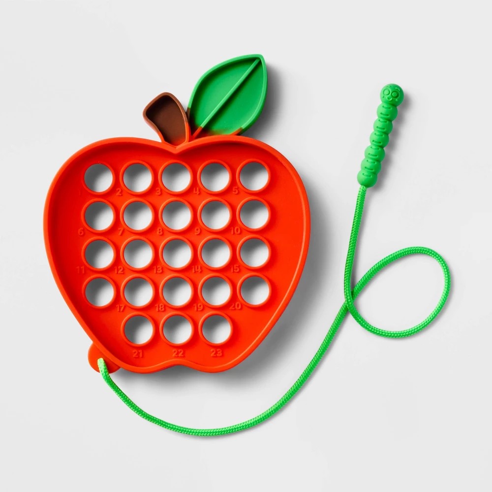 Gigglescape Silicone Lace the Apple - Age 3+
Small tear on box