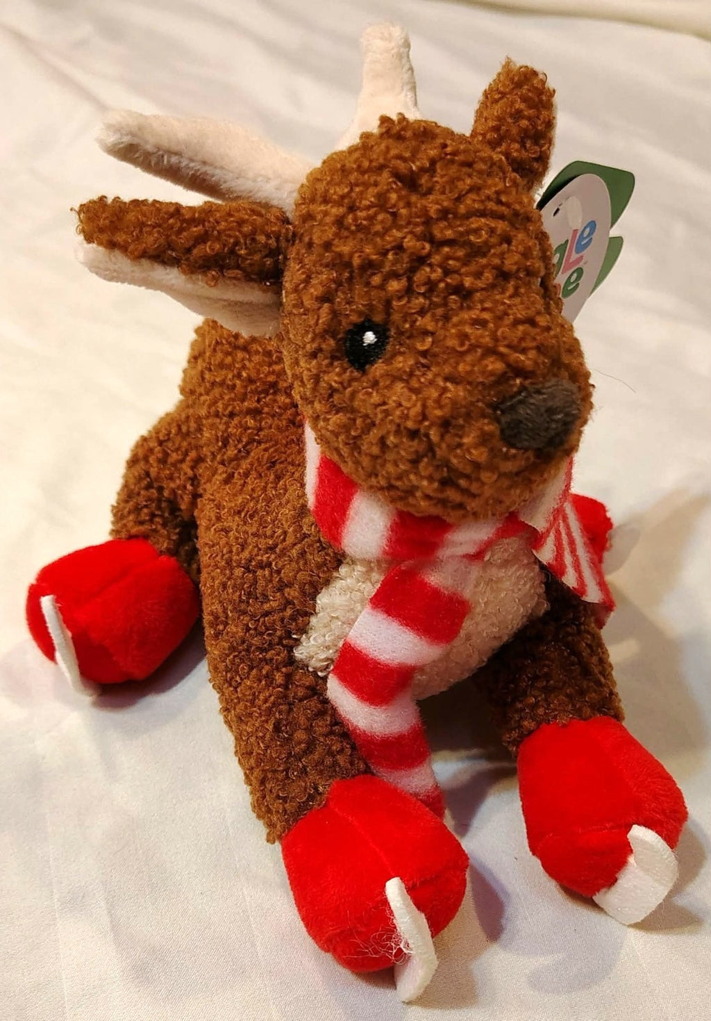 GIGGLESCAPE 7" Christmas Reindeer Plush with Scarf & Skates
