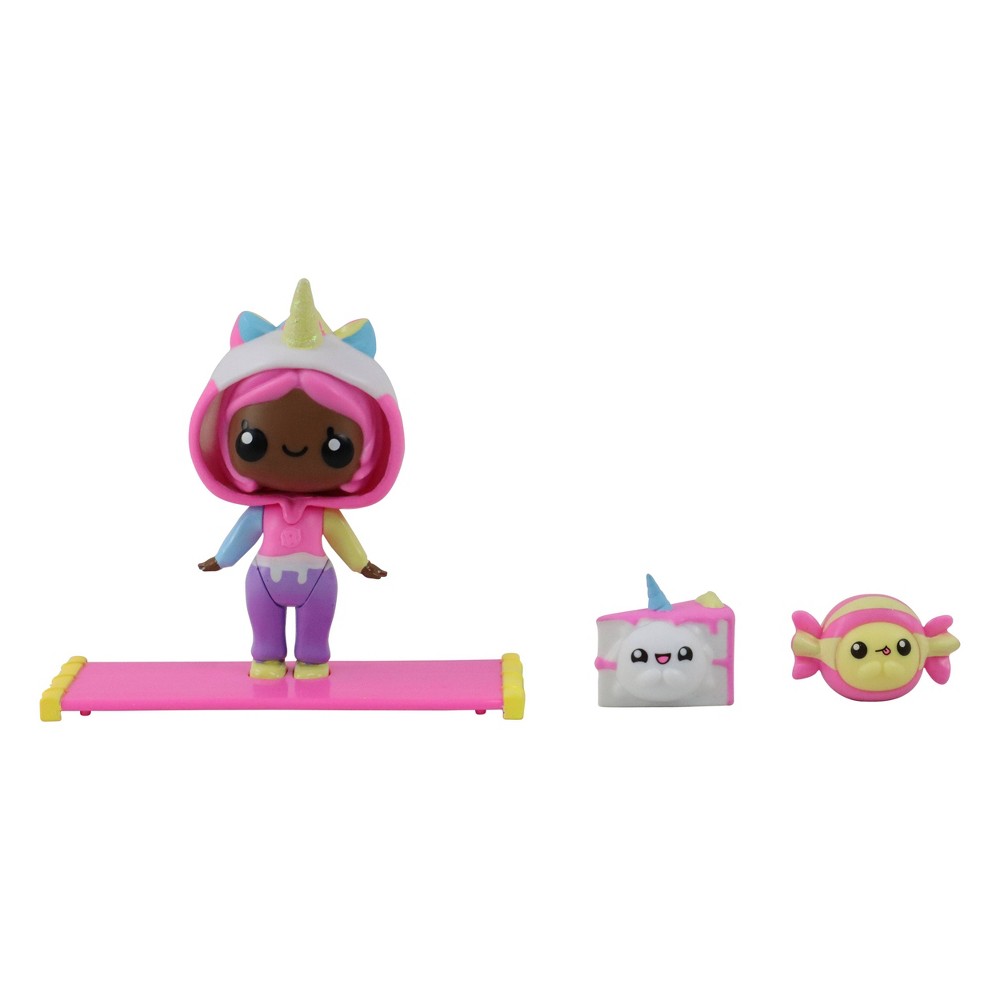Recyclings Unicorn Cake Doll
