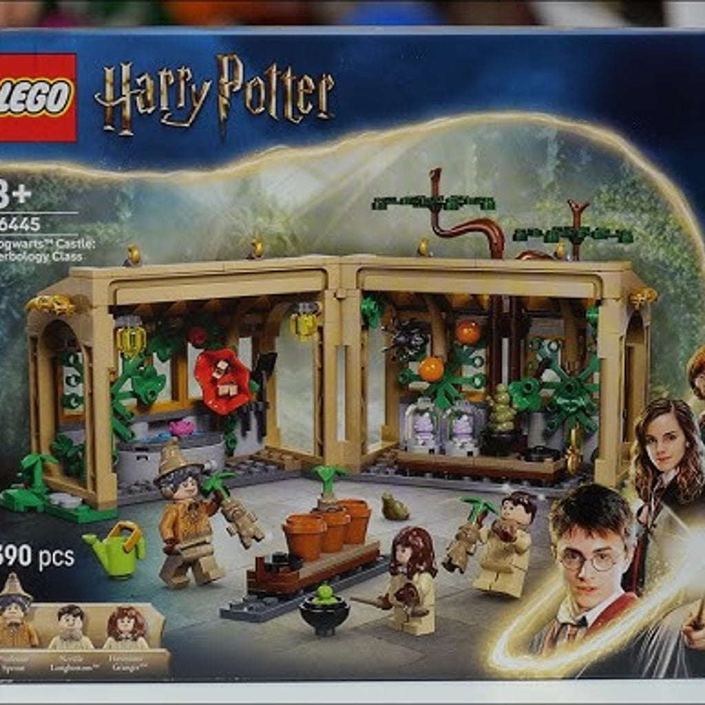 LEGO Harry Potter Hogwarts Herbology Class