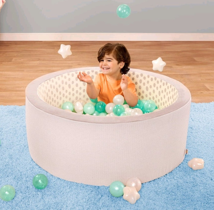 Battat Neutral Play Balls - 100 balls plus mesh storage bag